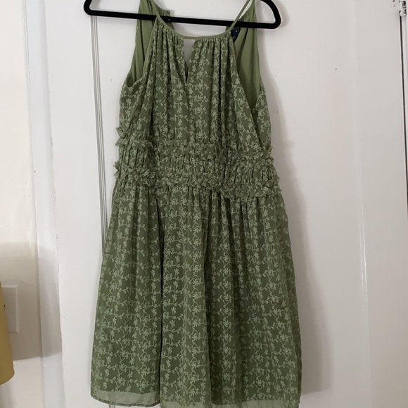 Green eyelet dress with smocked waist - Picture 1 of 5